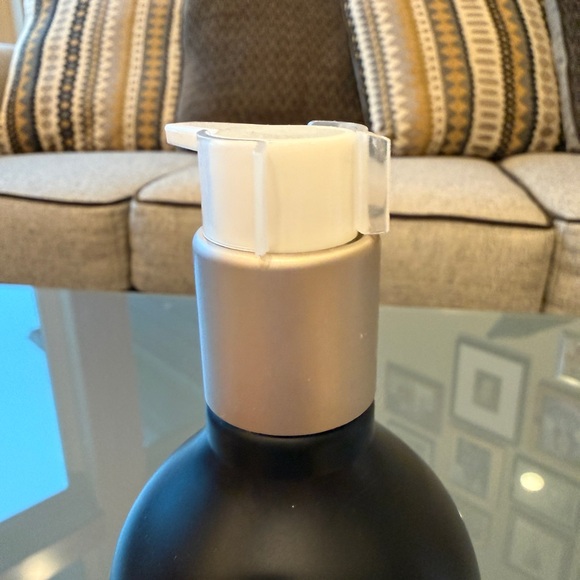 Moroccanoil Ambre Noir Body Lotion - 12.2 fl. oz. N ver opened. - Picture 5 of 5